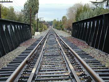 rr track bridge: