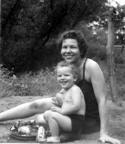 Mom 1948: 