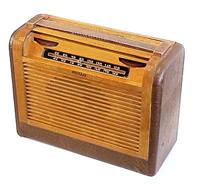 .jpg: 1946 Philco portable