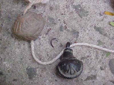 Azrec artifacts Beads / One might be Spanish?: 